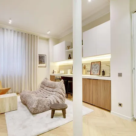 Petit Luxe Parisien - 2p - Parc Monceau Apartment *
